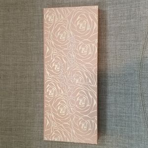 Eyeshadow palette (gently used)